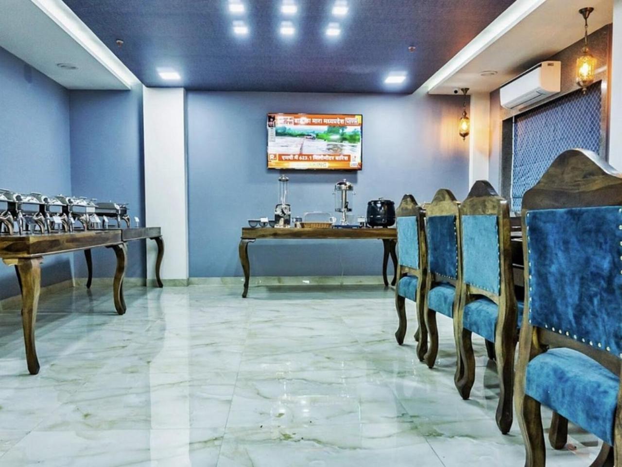Raas Mahal-Hotel In Jaipur Near Tourist Places ภายนอก รูปภาพ