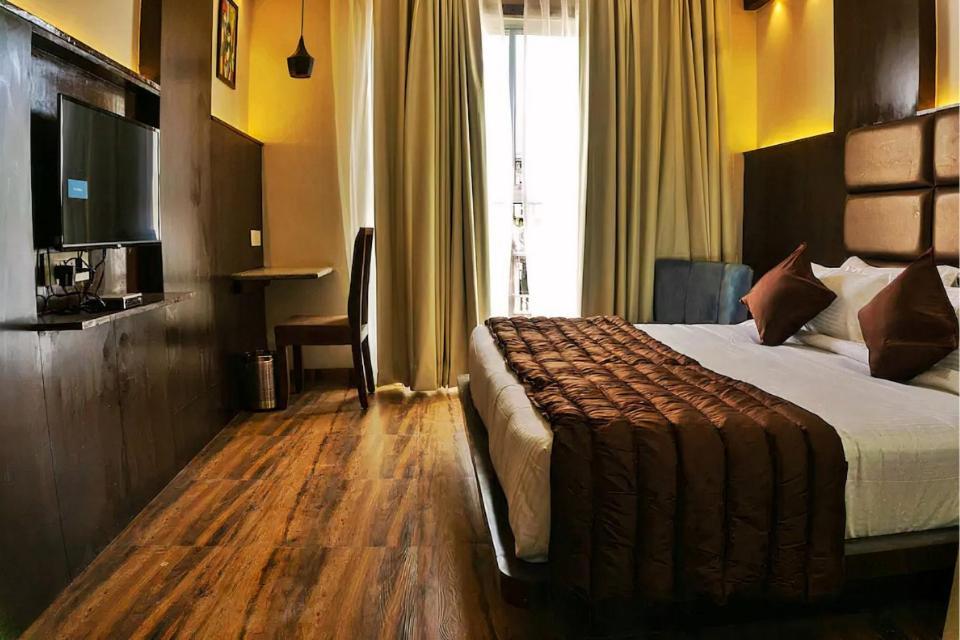 Raas Mahal-Hotel In Jaipur Near Tourist Places ภายนอก รูปภาพ